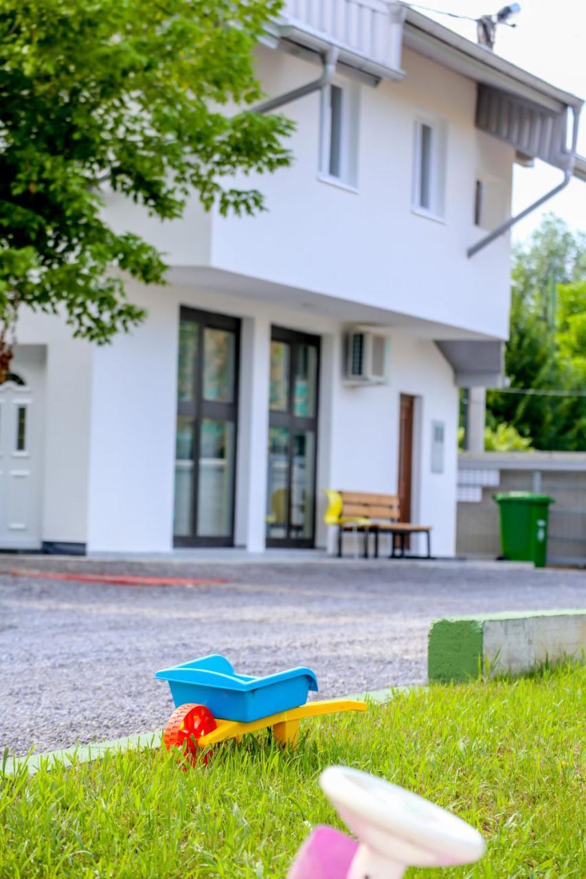 Apartments River Una 5 Bihac Exterior photo