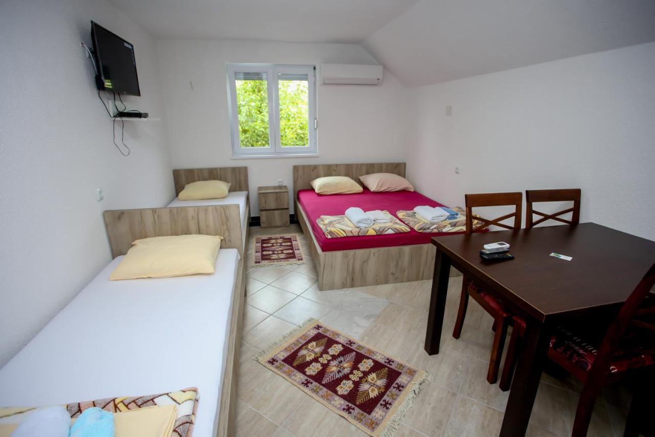 Apartments River Una 5 Bihac Exterior photo